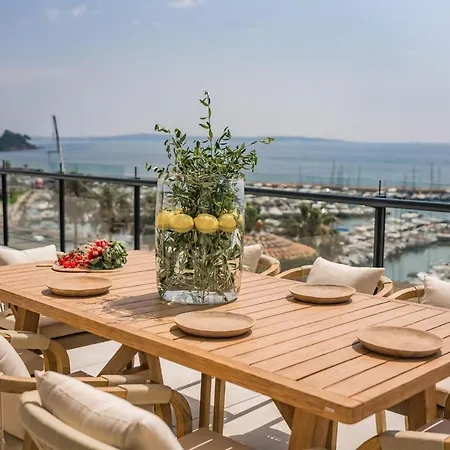 Exceptional Penthouse With Panoramic Views Apartman