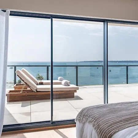Exceptional Penthouse With Panoramic Views * Cannes