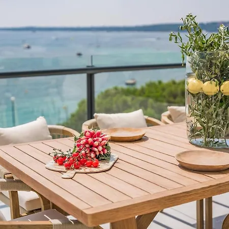 Exceptional Penthouse With Panoramic Views