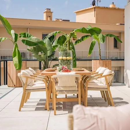 Exceptional Penthouse With Panoramic Views Apartman