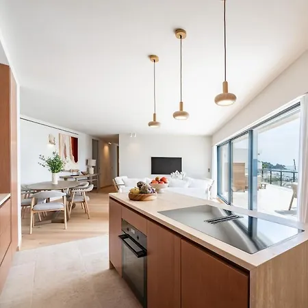 Exceptional Penthouse With Panoramic Views Apartman