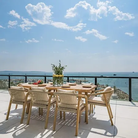 Exceptional Penthouse With Panoramic Views * Cannes