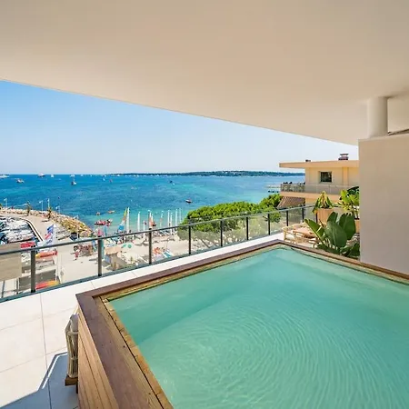 Exceptional Penthouse With Panoramic Views *